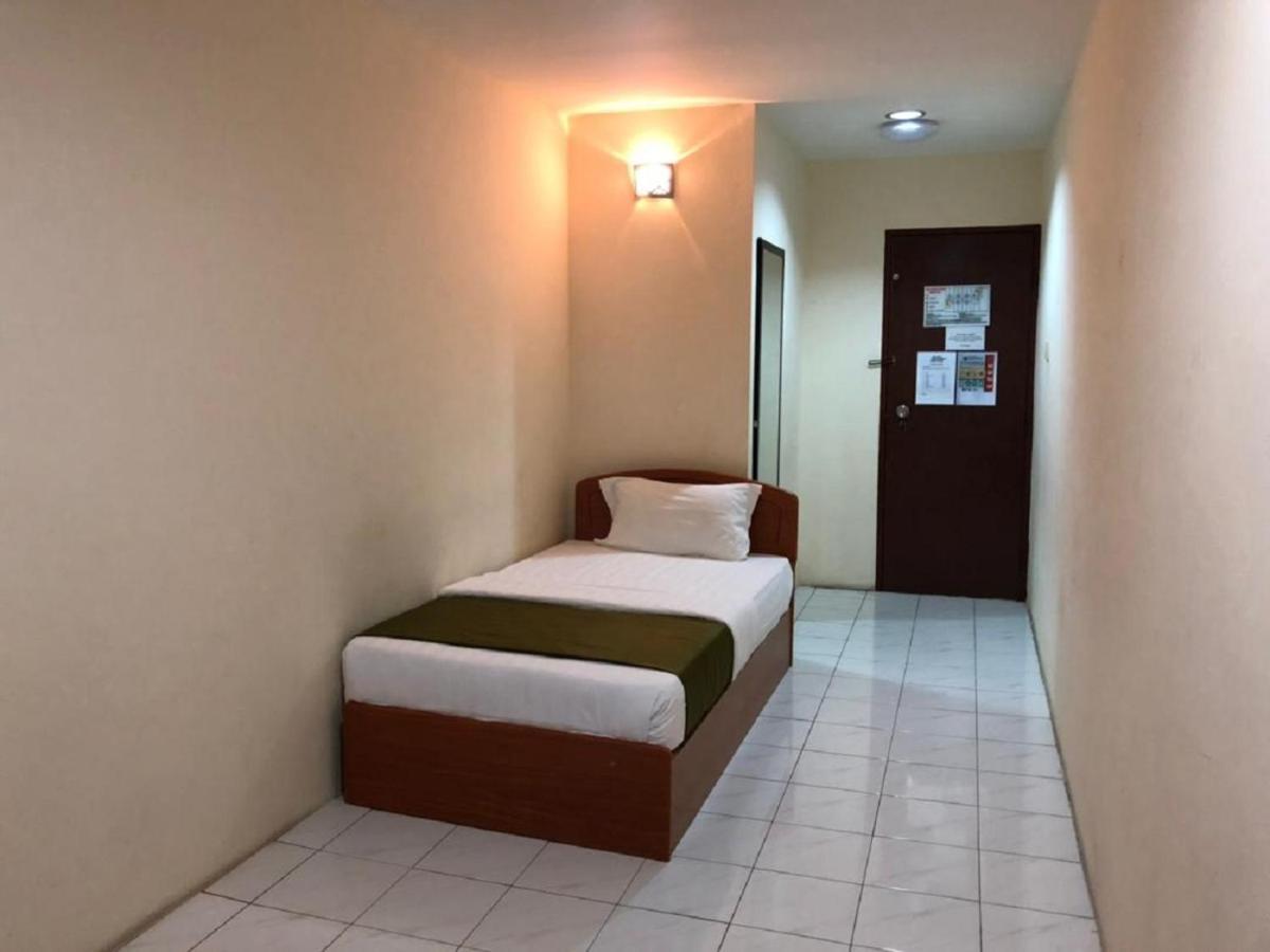 Hotel Sarina Mukah Exterior photo